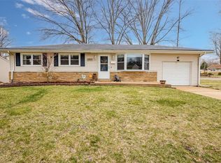 3911 Comstock Dr, Maryland Heights, MO