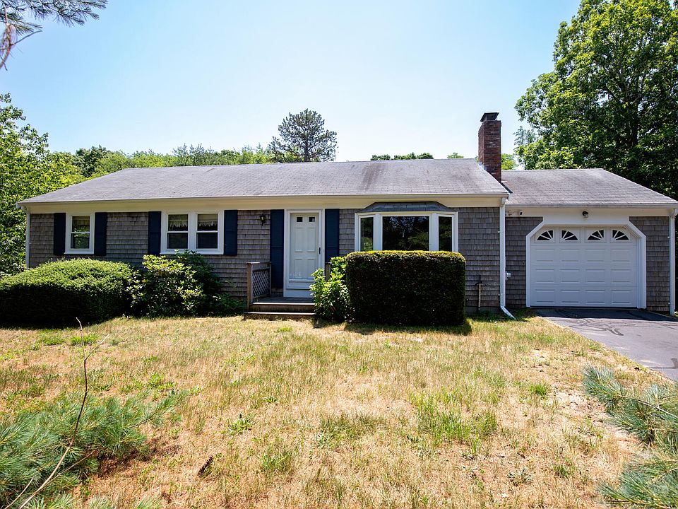 1st image of 90 Village Lane