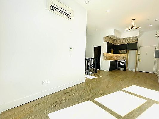 2nd image of 424 Gates Ave #1A