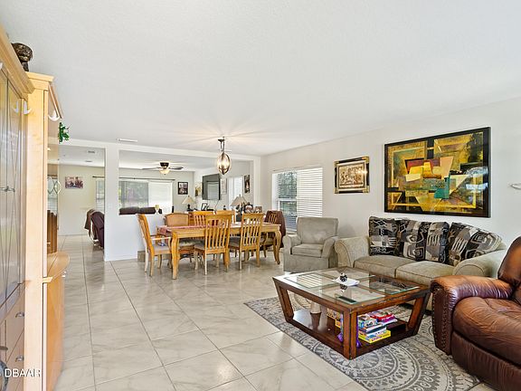 5th image of 265 Bayberry Lakes Blvd