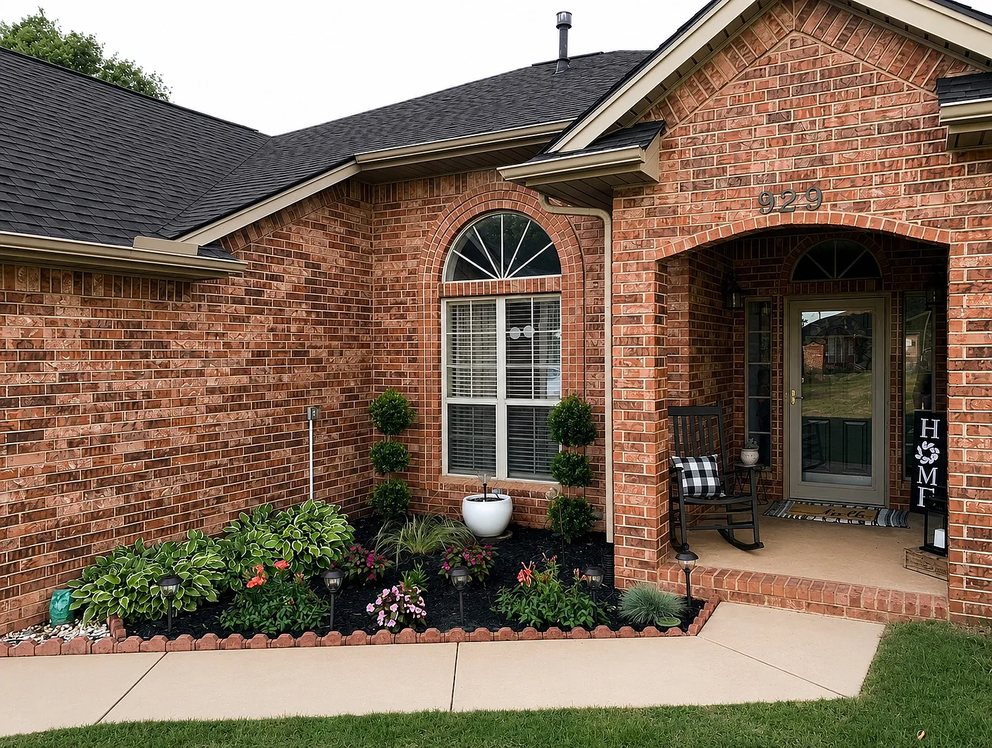 3 bed, 1861 sqft, $2,350 — Photo 3