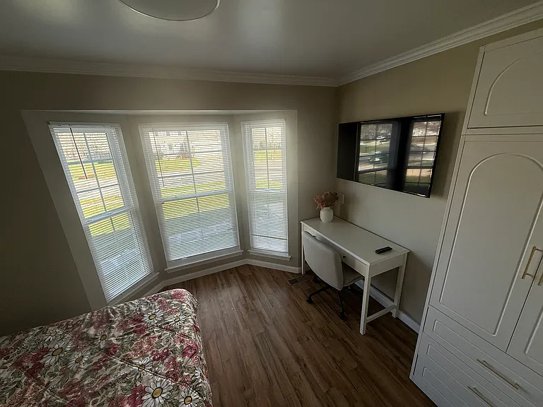 0 Chatsworth Dr — Photo 7
