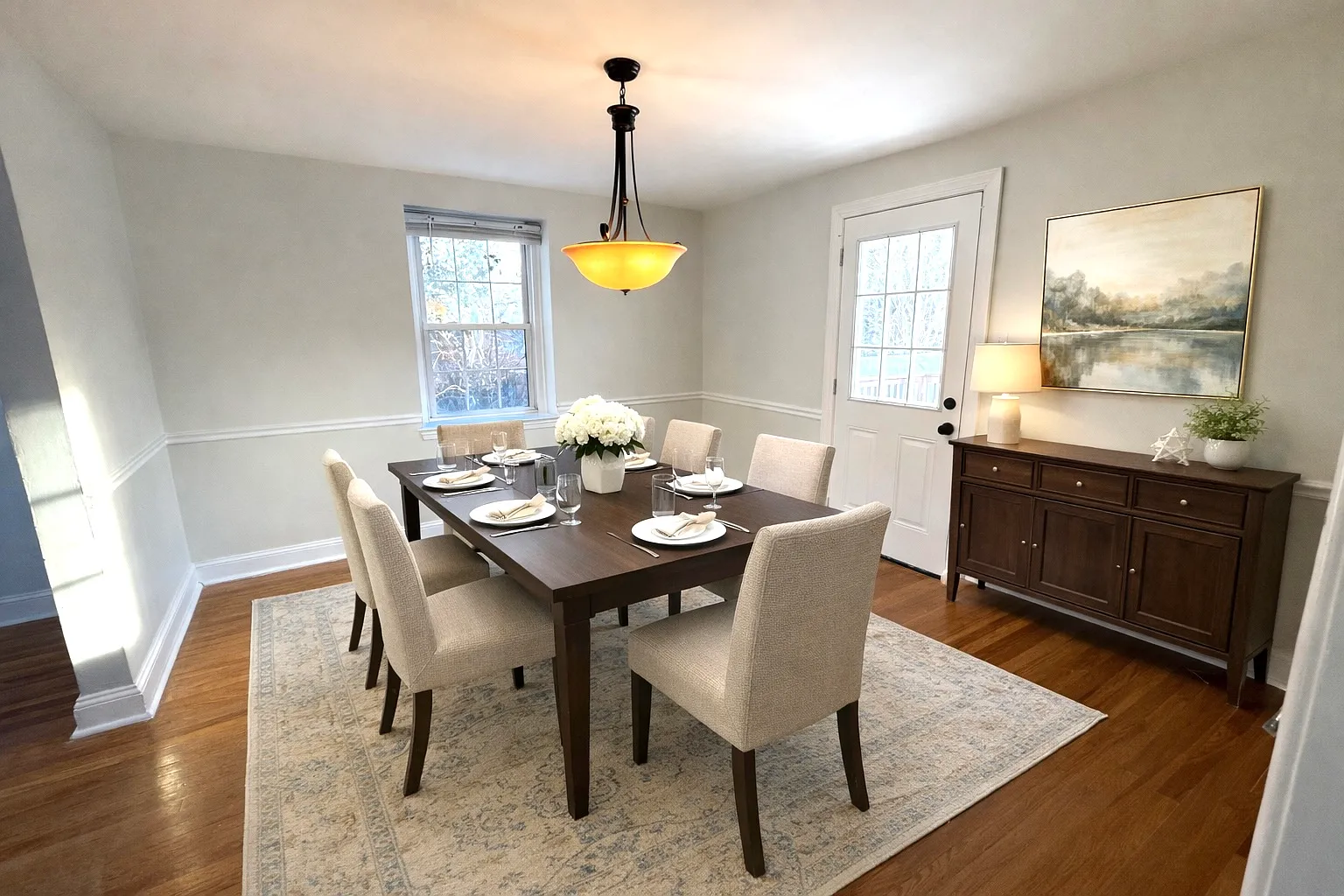 3 bed, 1320 sqft, $3,200 — Photo 4