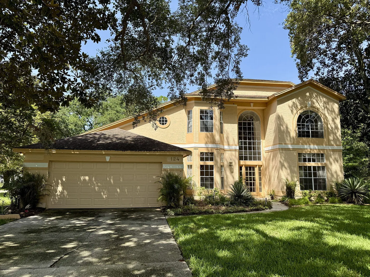 4 bed, 3.0 bath, 3021 sqft, $3,600 — Photo 2