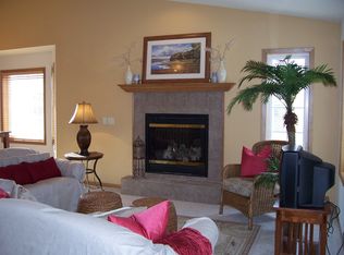 108 Community Dr, Lodi, WI 53932