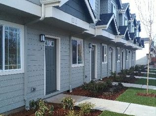 211 R St #4, Springfield, OR 97477