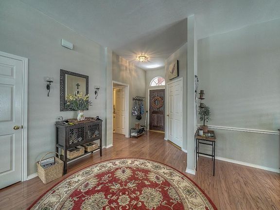 3rd image of 3502 Kennedy Dr