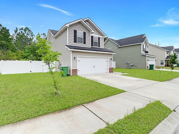 4th image of 1209 Cypress Fall Cir