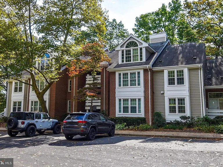 11100 Beaver Trail Ct — Photo 4