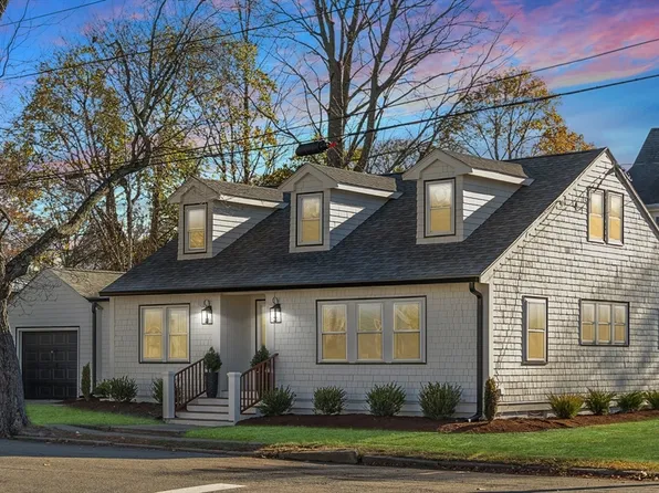 15 Chapel St, Newburyport, MA 01950