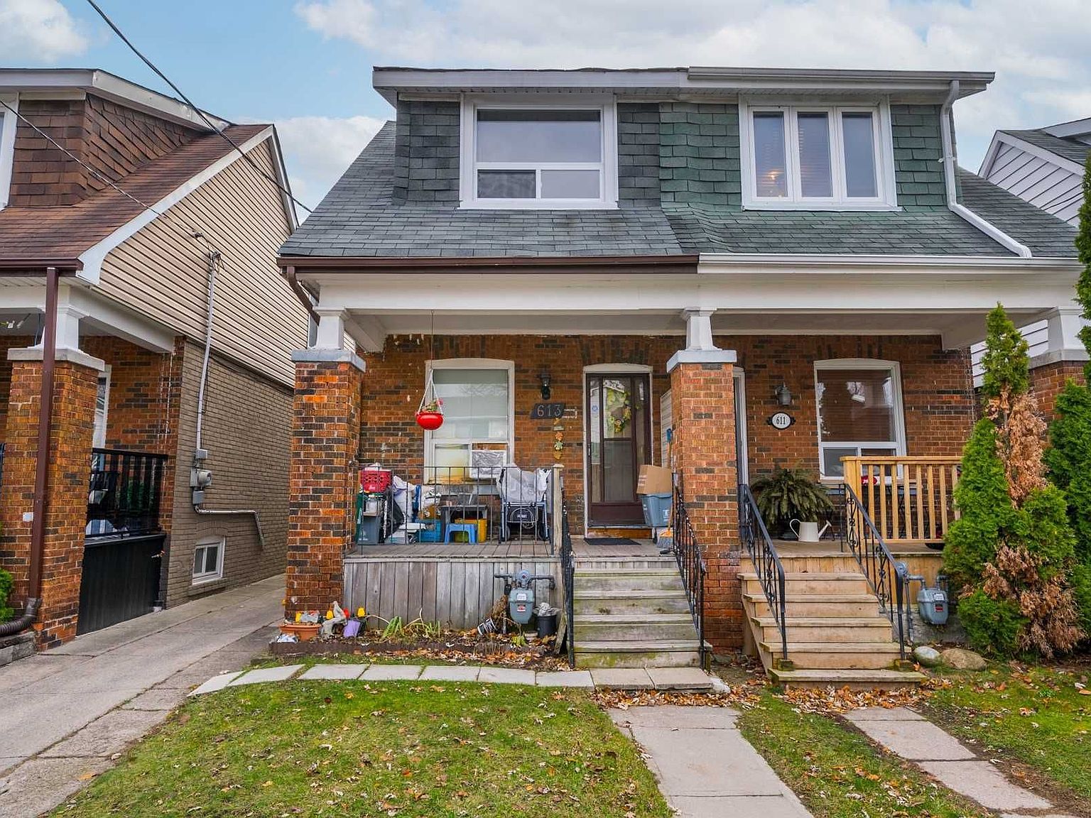 613 Milverton Blvd, Toronto, ON M4C 1X8 Zillow