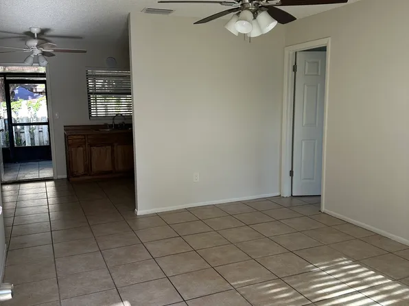 1013 W Peel St #A, Avon Park, FL 33825