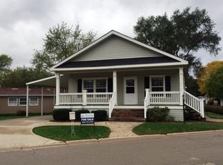 171 Parkwood Rd #61, Elgin, IL 60123