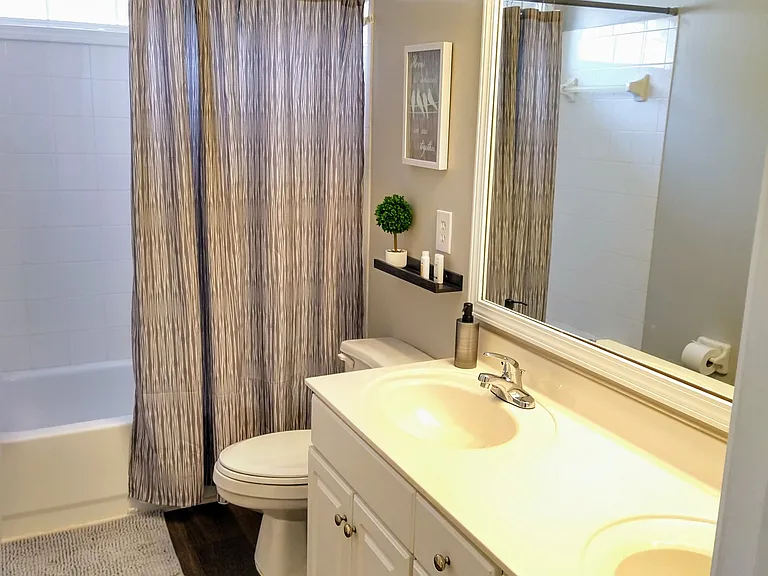 1467 Chamirey Dr SW — Photo 64