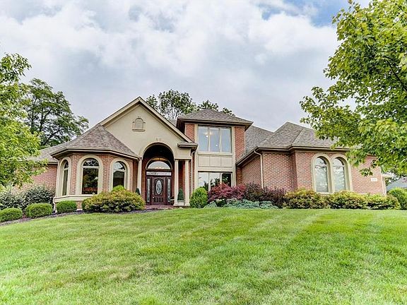 2nd image of 325 Stratford Ln
