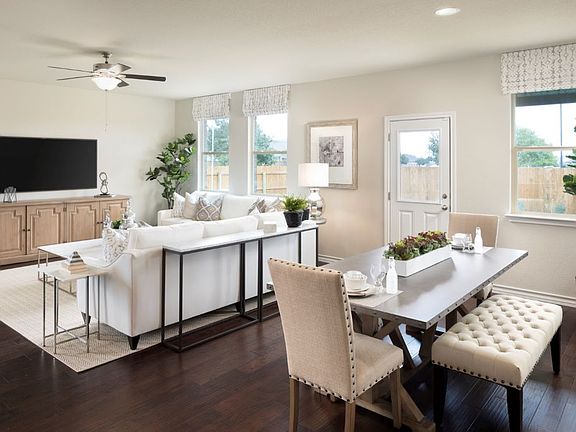 3rd image of 102 Sandra Ann Way