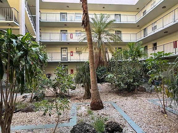 3rd image of 1800 SW 81st Ave APT 1307