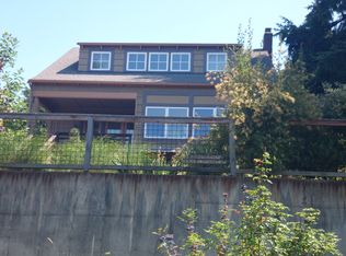2556 11th Ave W, Seattle, WA 98119