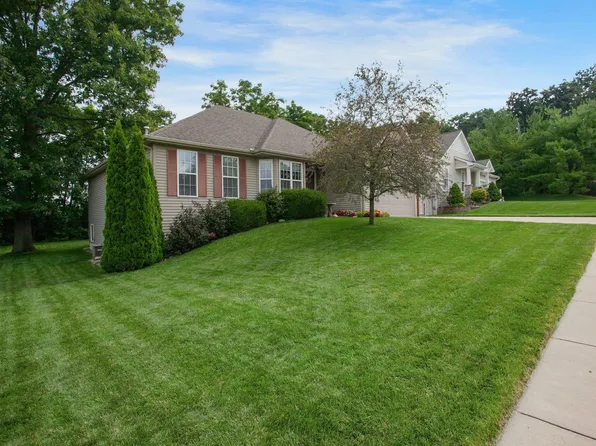 18041 Farmington Hills Dr, South Bend, IN 46637