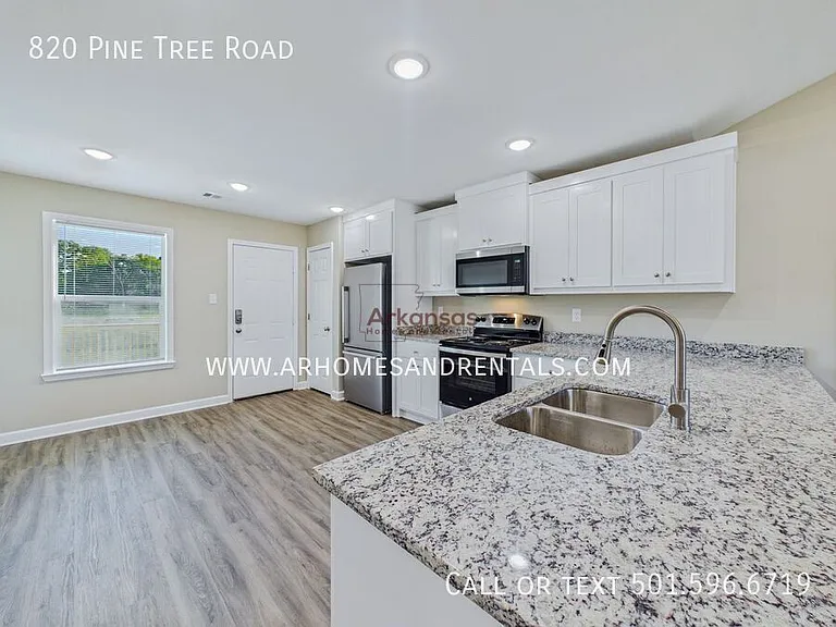 820 Pine Tree Rd — Photo 5