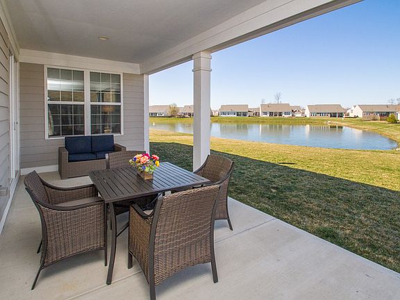 13334 Hockley Dr  Back Patio