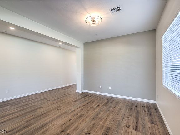 5th image of 12481 Heritage Bend Dr