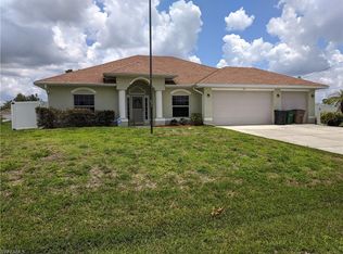 625 NW 14th Ter, Cape Coral, FL 33993