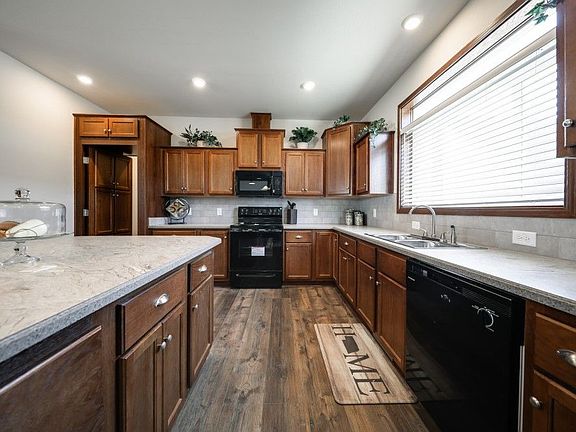 5th image of 4783 Farmingdale Dr #Omhw0i