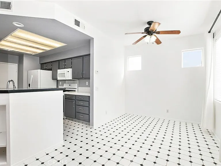 14 Chapala Ct — Photo 6