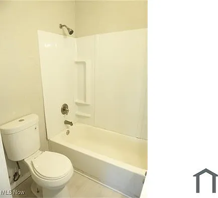3 bed, 1000 sqft, $1,800 — Photo 4