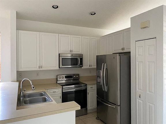 4th image of 1720 NW 78th Way #1720
