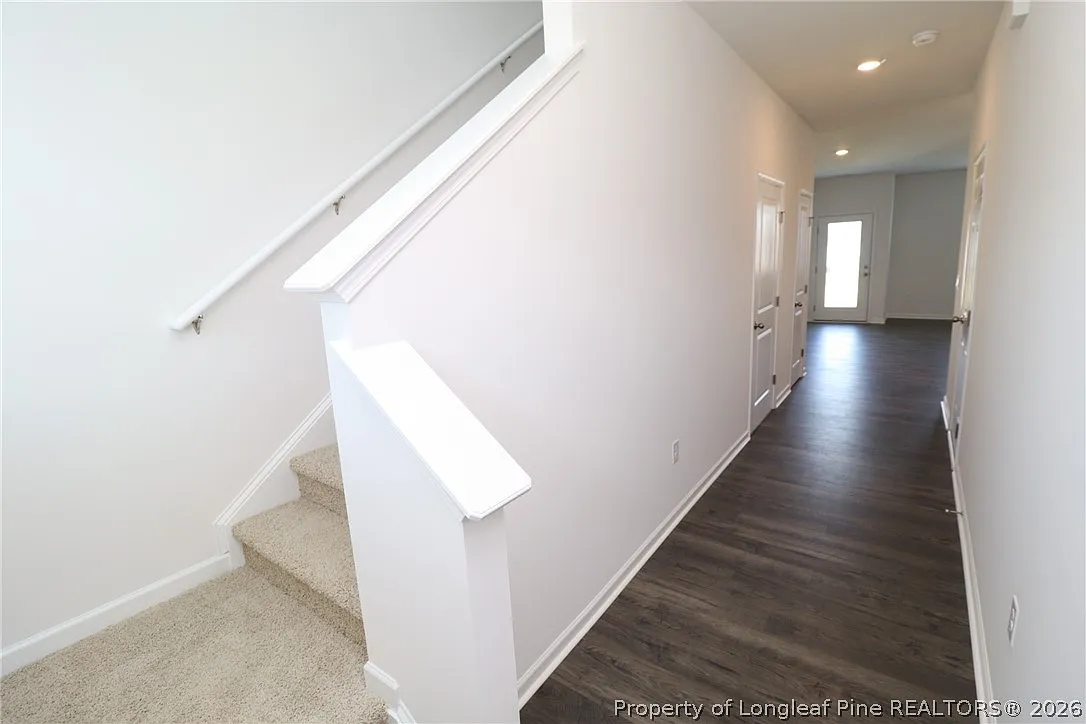 3 bed, 2.5 bath, 1424 sqft, $1,795 — Photo 3