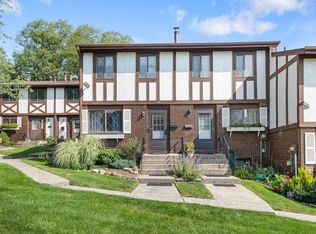 98 Buckingham Ct, Pomona, NY 10970