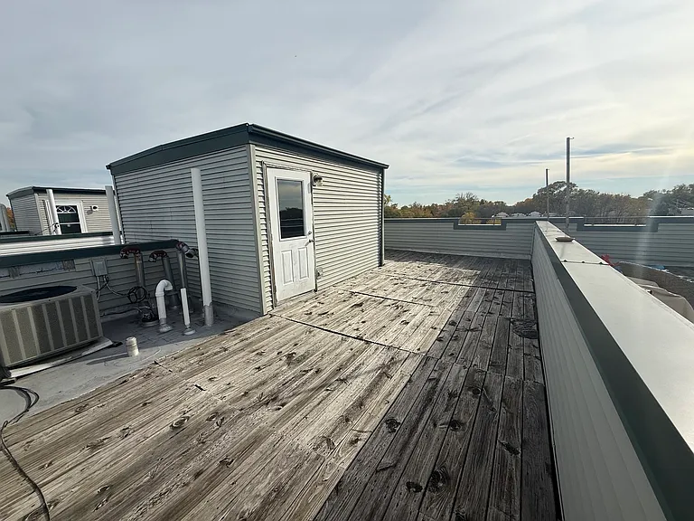 7016 W Medill Ave — Photo 28