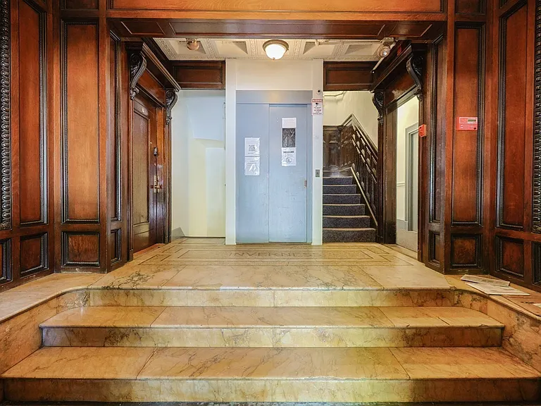 857 Beacon St — Photo 21