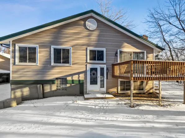 15631 27th Ave N, Plymouth, MN 55447