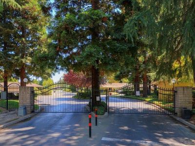 2120 University Park Dr, Sacramento, CA, 95825