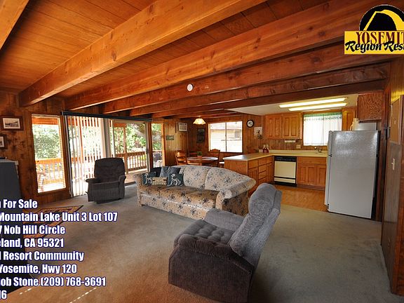 4th image of 20627 Nob Hill Cir