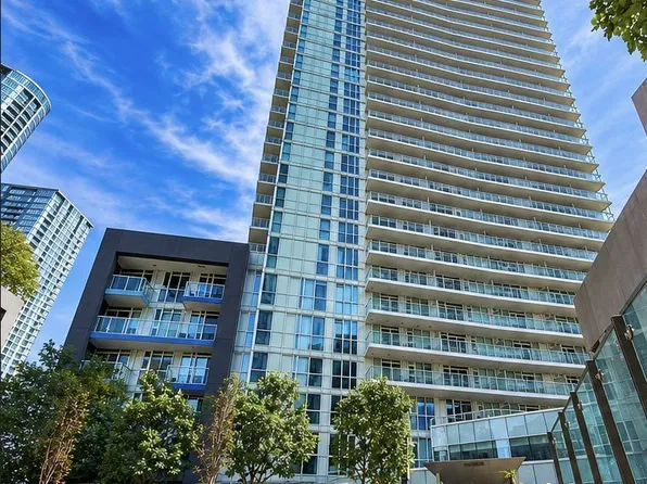 75 Queens Wharf Rd, Toronto, ON