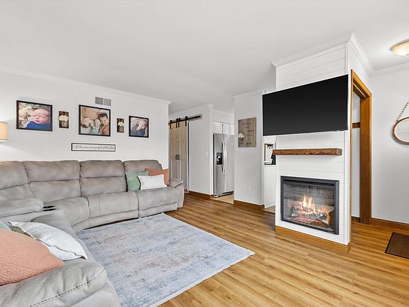 3rd image of 1130 South 101st STREET