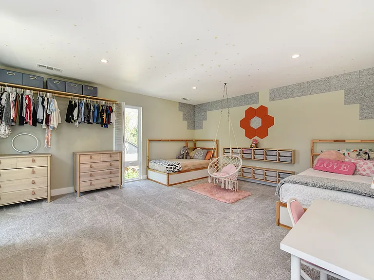 3945 Orange Grove Ave — Photo 31