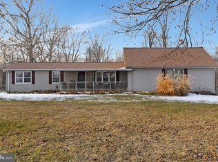6043 Iron Bridges Rd, Waynesboro, PA 17268