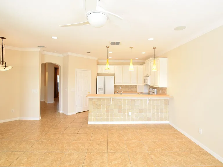 1224 Travertine Ter — Photo 5