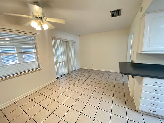 5th image of 3506 Balsam Dr