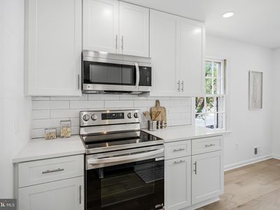 2111 N Lincoln St, Arlington, VA, 22207