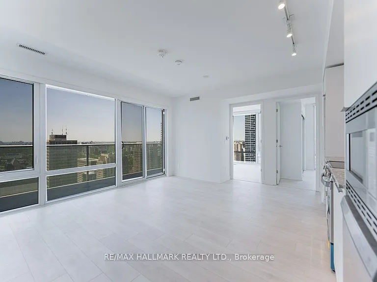 501 Yonge St #3202 — Photo 9