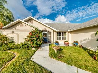 1702 SW 10th Pl, Cape Coral, FL 33991