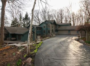 5435 Bauers Dr, West Bend, WI 53095