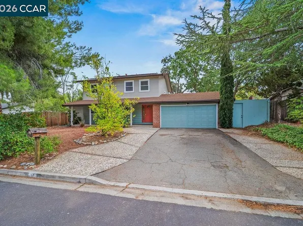 17 Eastbrook Ct, Clayton, CA 94517