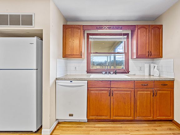 5th image of 7473 Lundy Short Cut Rd.